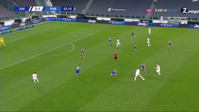 Daca il nimerea, putea sa-l lesine! :) Man, aproape sa fie distrus de Ronaldo. Romanul a fost fundas in multe momente din cauza presiunii lui Juventus_12