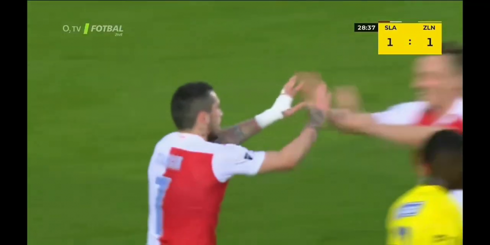 Nu se mai opreste: GOOOL Stanciu! Romanul a fost din nou decisiv pentru Slavia. Cum a marcat_6
