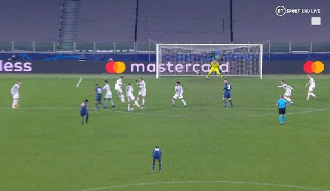 Ronaldo, o noua greseala in zid la o lovitura libera! Pirlo nu s-a invatat minte dupa eliminarea cu Porto! Cum a fost surprins starul portughez_3