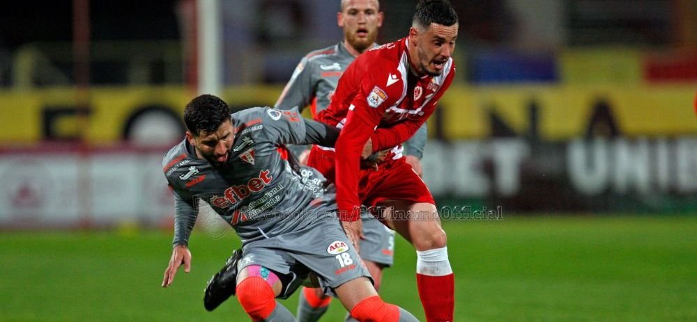 Doar Dinamo Bucuresti poate angaja acesti jucatori! Mihai Mironica dupa dezastrul de la Medias: Principala competenta a conducatorilor actuali e sa inverseze niste maieuri