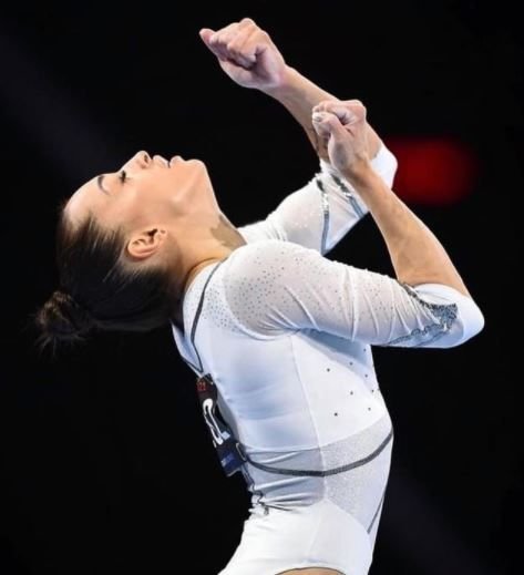 Larisa Iordache, premiata la Europeanul de gimnastica de la Basel! Ce trofeu a primit dupa retragerea din finala de individual compus_7