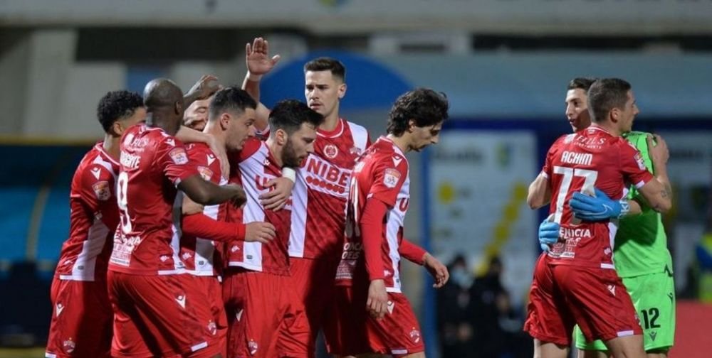 Decizia fara precedent luata de fotbalistii de la Dinamo impotriva lui Mario Nicolae! Ce i-a nemultumit pe jucatori