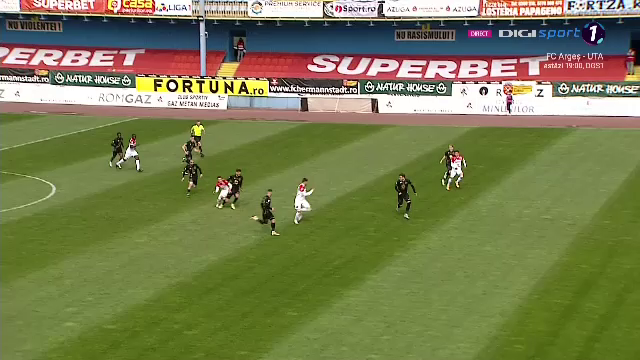 Faza halucinanta la Hermannstadt - Gaz Metan! Arbitrul a validat golul, tusierul l-a anulat, iar apoi a fost validat din nou_23