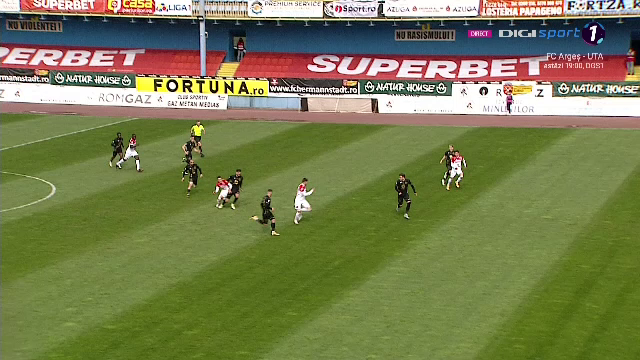 Faza halucinanta la Hermannstadt - Gaz Metan! Arbitrul a validat golul, tusierul l-a anulat, iar apoi a fost validat din nou_25