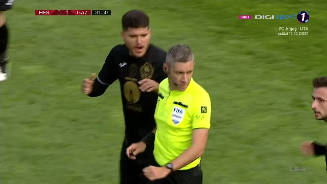 Faza halucinanta la Hermannstadt - Gaz Metan! Arbitrul a validat golul, tusierul l-a anulat, iar apoi a fost validat din nou_47