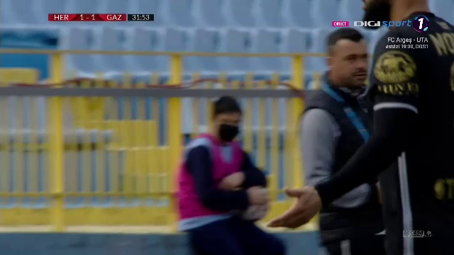 Faza halucinanta la Hermannstadt - Gaz Metan! Arbitrul a validat golul, tusierul l-a anulat, iar apoi a fost validat din nou_49