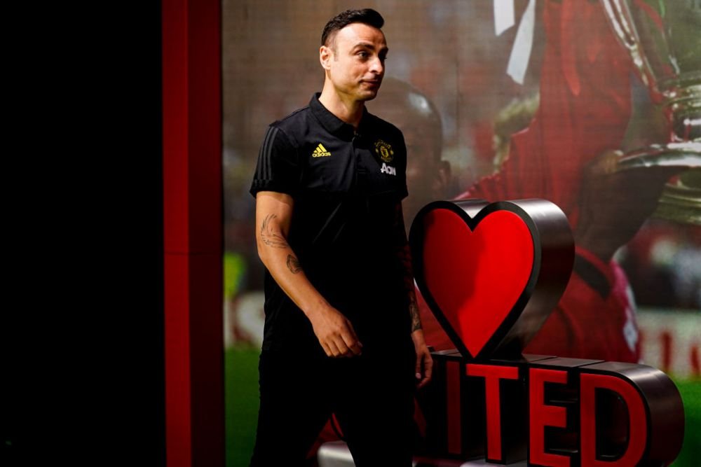 Legendarul Berbatov va candida la sefia Federatiei din Bulgaria! Tin legatura cu Presedintele Federatiei din Romania! Au o strategie, ceea ce noua ne lipseste