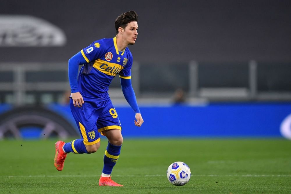 Lovitura pentru Man si Parma! Presa din Italia a facut anuntul: cat va lipsi dupa accidentarea suferita cu Crotone_5