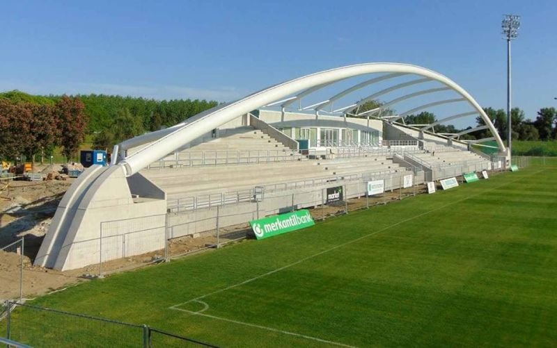Isi construiesc un super stadion si ataca promovarea cu jucatori care costau sute de mii de euro acum cativa ani! N-au pierdut niciun meci tot sezonul. Revolutia nevazuta a unui club din Romania