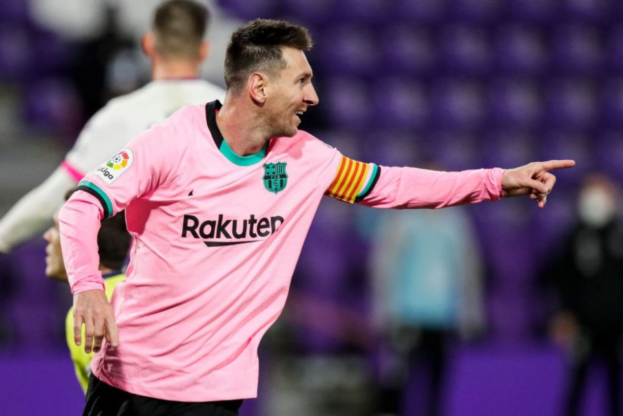 Inca un record 'doborat' de Messi! Suma colosala pe care au fost vandute ghetele purtate cand a inscris golul cu care l-a depasit pe uriasul Pele_2