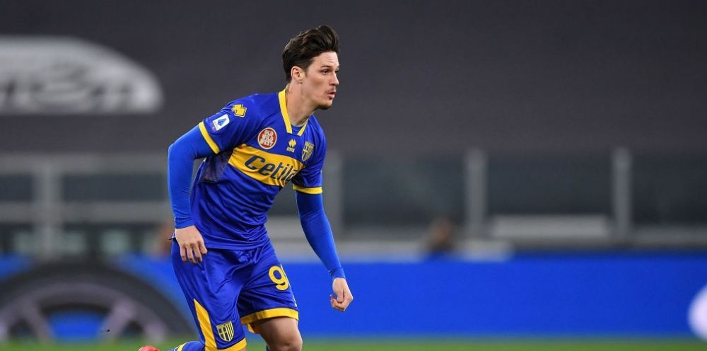Dennis Man s-a interesat de clubul care a pus ochii pe el!