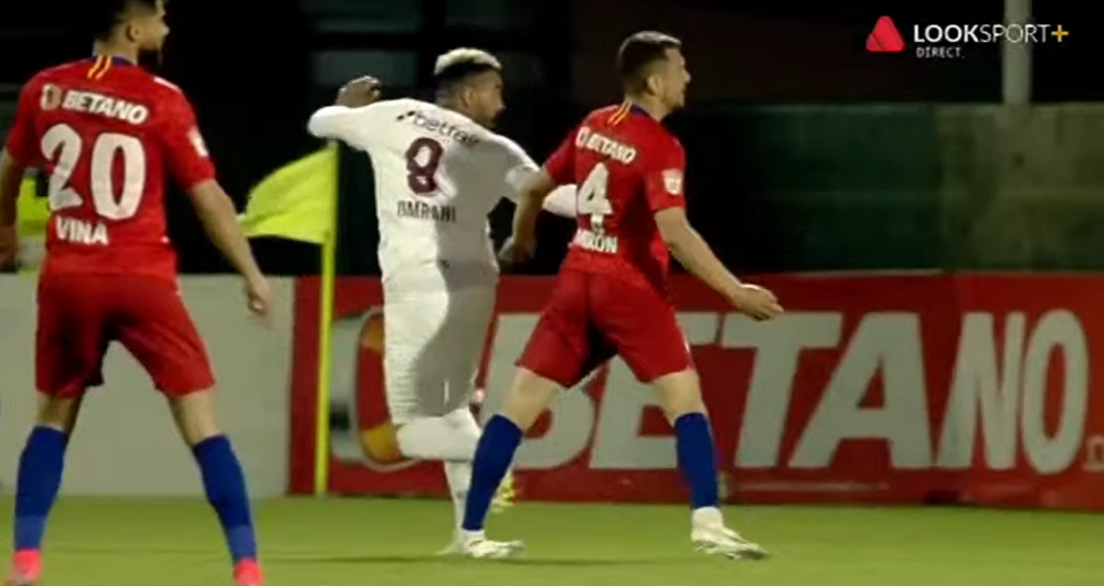 Asta e VAR-u' de la Giurgiu! :)) MM si stafful s-au catarat in tribuna ca sa vada faza. Moment genial in derby-ul FCSB - CFR_5