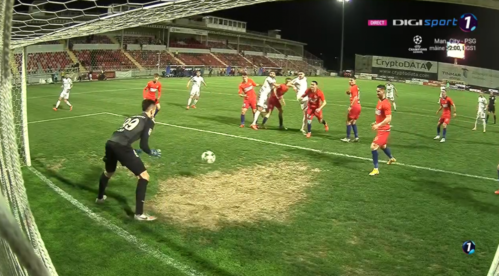 Ce s-a intamplat cu Vlad?! Portarul FCSB-ului a ajuns la a doua gafa consecutiva in playoff_2