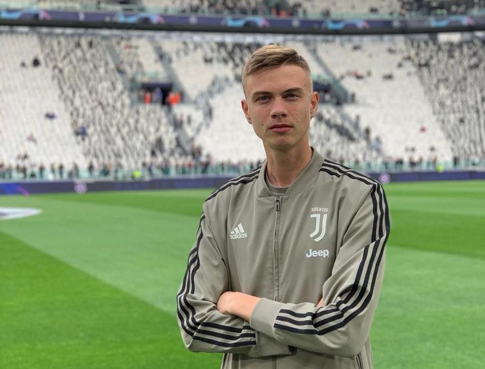 Dupa Dragusin, un alt roman ar putea debuta la Juventus! Are 20 de ani si joaca tot fundas central_4