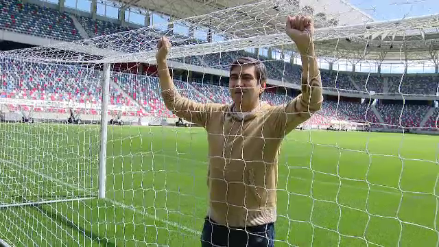 EXCLUSIV | Asta e, de fapt, marea sarbatoare a Stelei! Piturca a refacut azi, pe noul stadion de 100 de milioane al Stelei, bucuria celebra de la golul cu Anderlecht! Imagini istorice_3