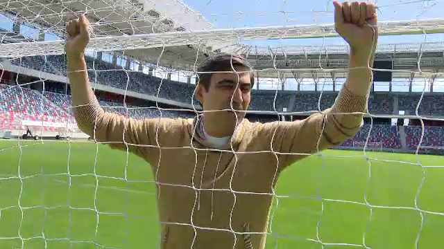 EXCLUSIV | Asta e, de fapt, marea sarbatoare a Stelei! Piturca a refacut azi, pe noul stadion de 100 de milioane al Stelei, bucuria celebra de la golul cu Anderlecht! Imagini istorice_5