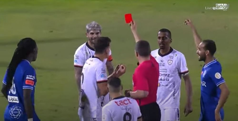 Kovacs, implicat intr-un scandal urias! 