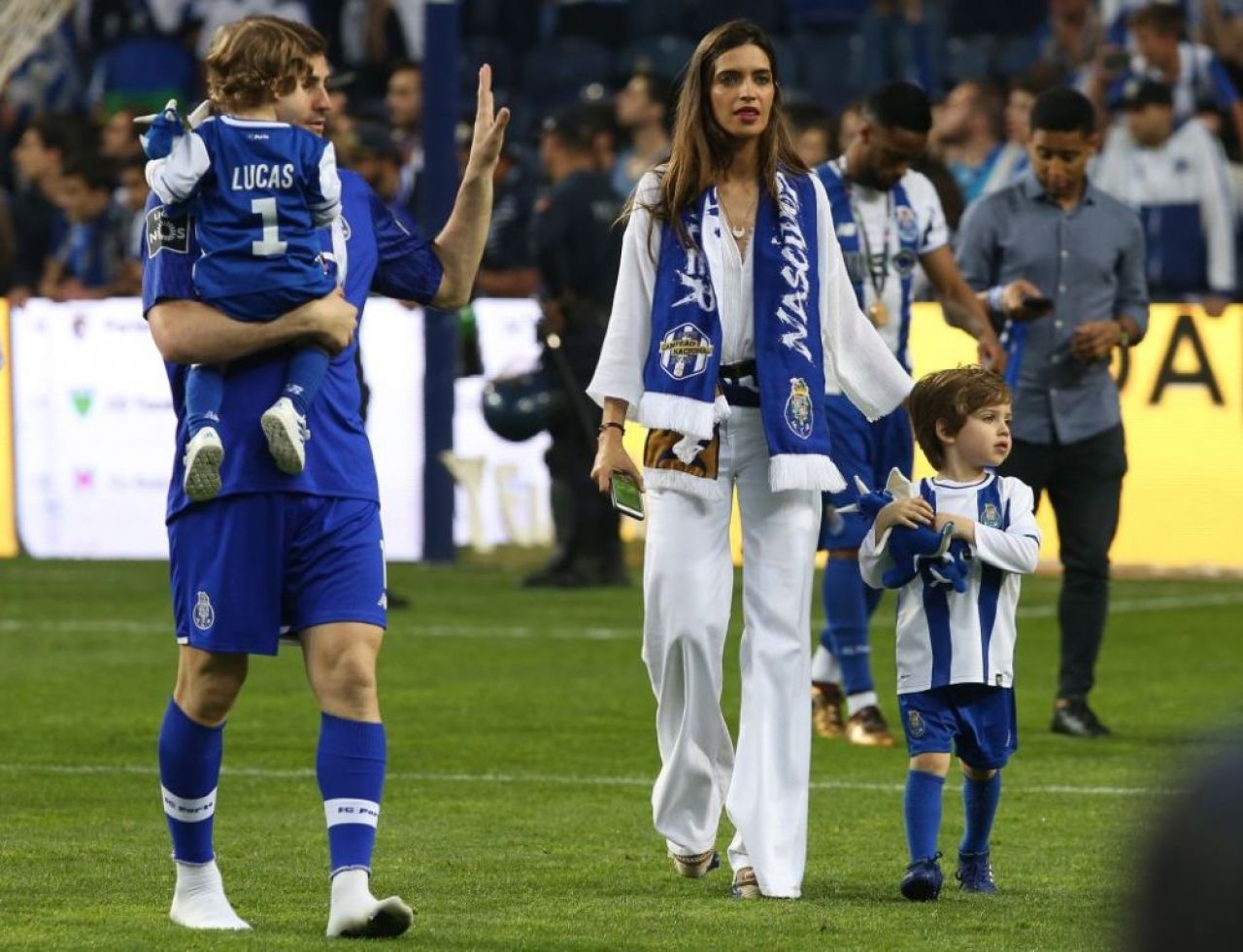 Casillas nu mai vrea sa fie hartuit dupa despartirea de Sara Carbonero! Ce spune fostul portar despre problemele lui de sanatate_10