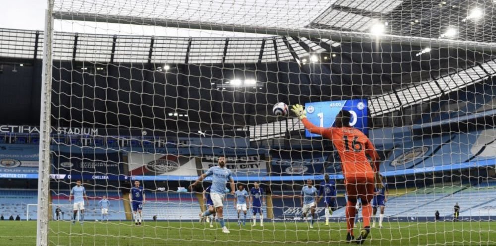Sunt imaginile momentului! L-a vazut pe Ribeiro de la U Cluj si a zis s-o dea la fel! :)) Aguero s-a facut de ras in City - Chelsea! Mendy i-a scos-o cu o mana! Cum a putut sa bata penalty-ul_2