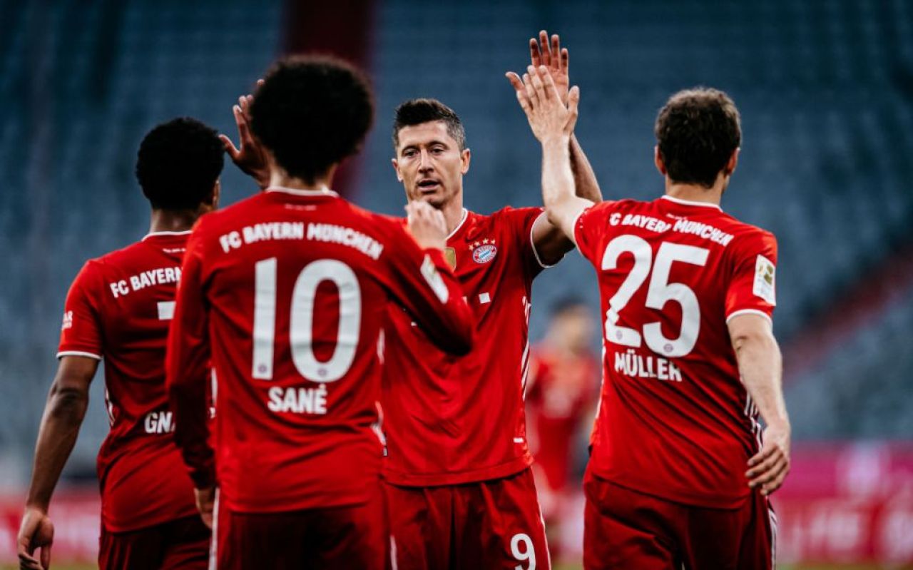 Campioana a 9-a oara la rand! Bayern a spulberat-o pe Gladbach: 6-0! Lewandowski nu poate fi oprit: a dat 3 goluri si e la un pas de recordul lui Gerd Muller_1