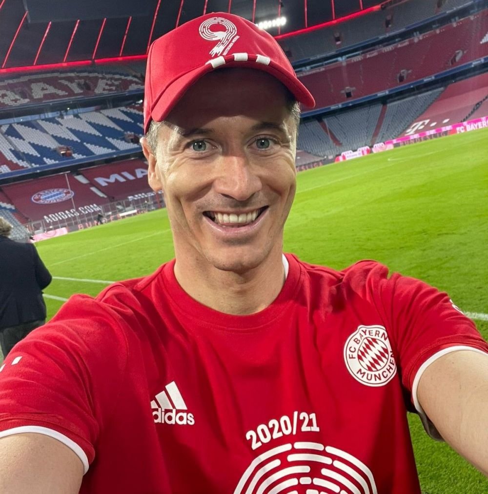 Campioana a 9-a oara la rand! Bayern a spulberat-o pe Gladbach: 6-0! Lewandowski nu poate fi oprit: a dat 3 goluri si e la un pas de recordul lui Gerd Muller_12