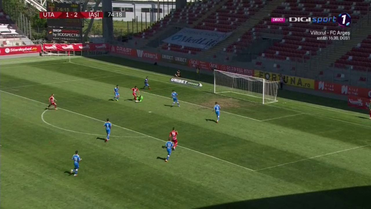 Adi Petre, facut praf de Balint dupa UTA - Poli Iasi: