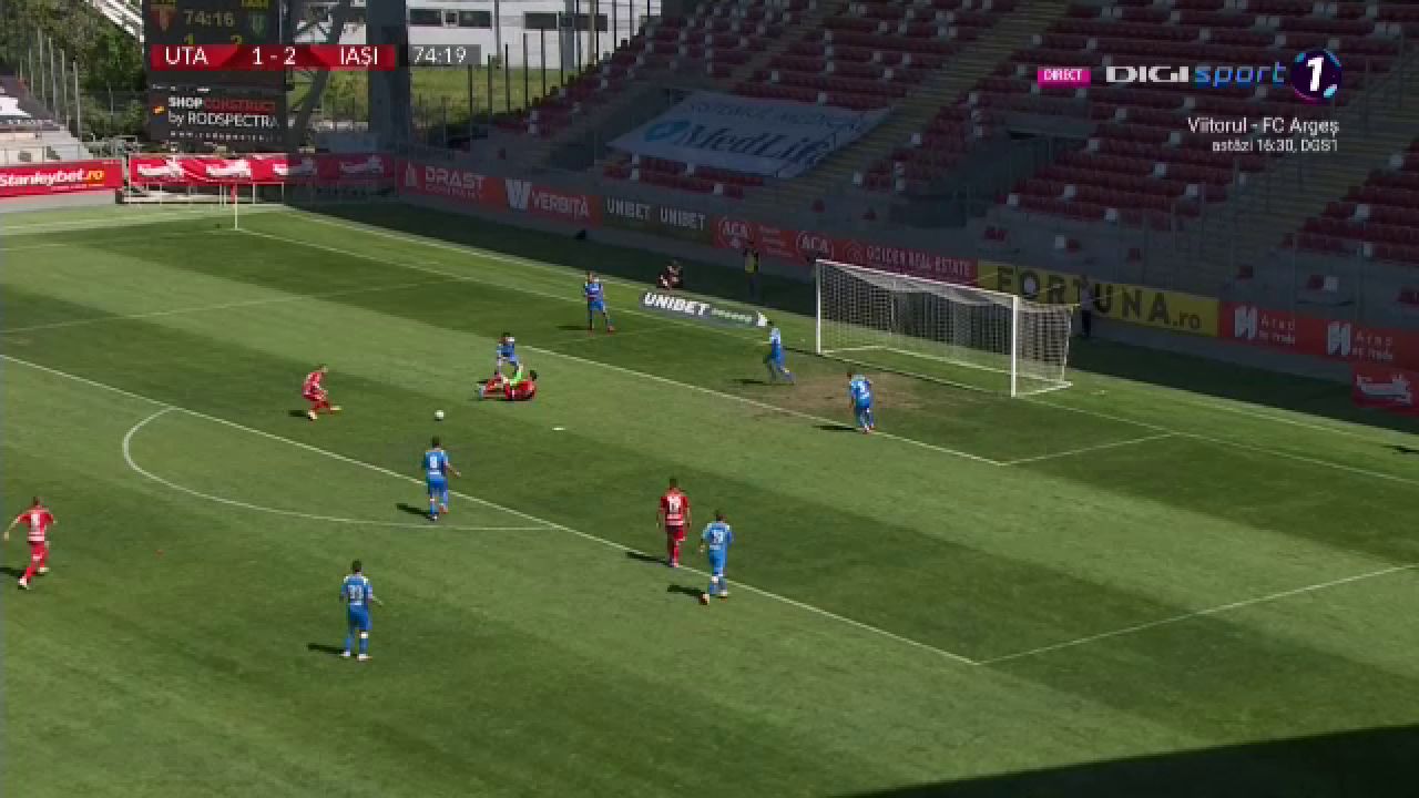 Adi Petre, facut praf de Balint dupa UTA - Poli Iasi: