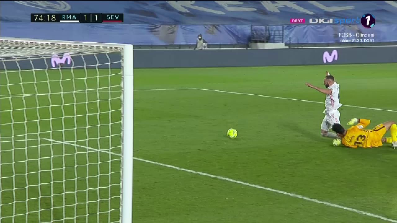 ISTORIC! VAR show la Real - Sevilla: penalty pentru ambele echipe la distanta de cateva secunde! Arbitrul s-a dus sa vada totul pe monitor. E faza care face inconjurul planetei_3