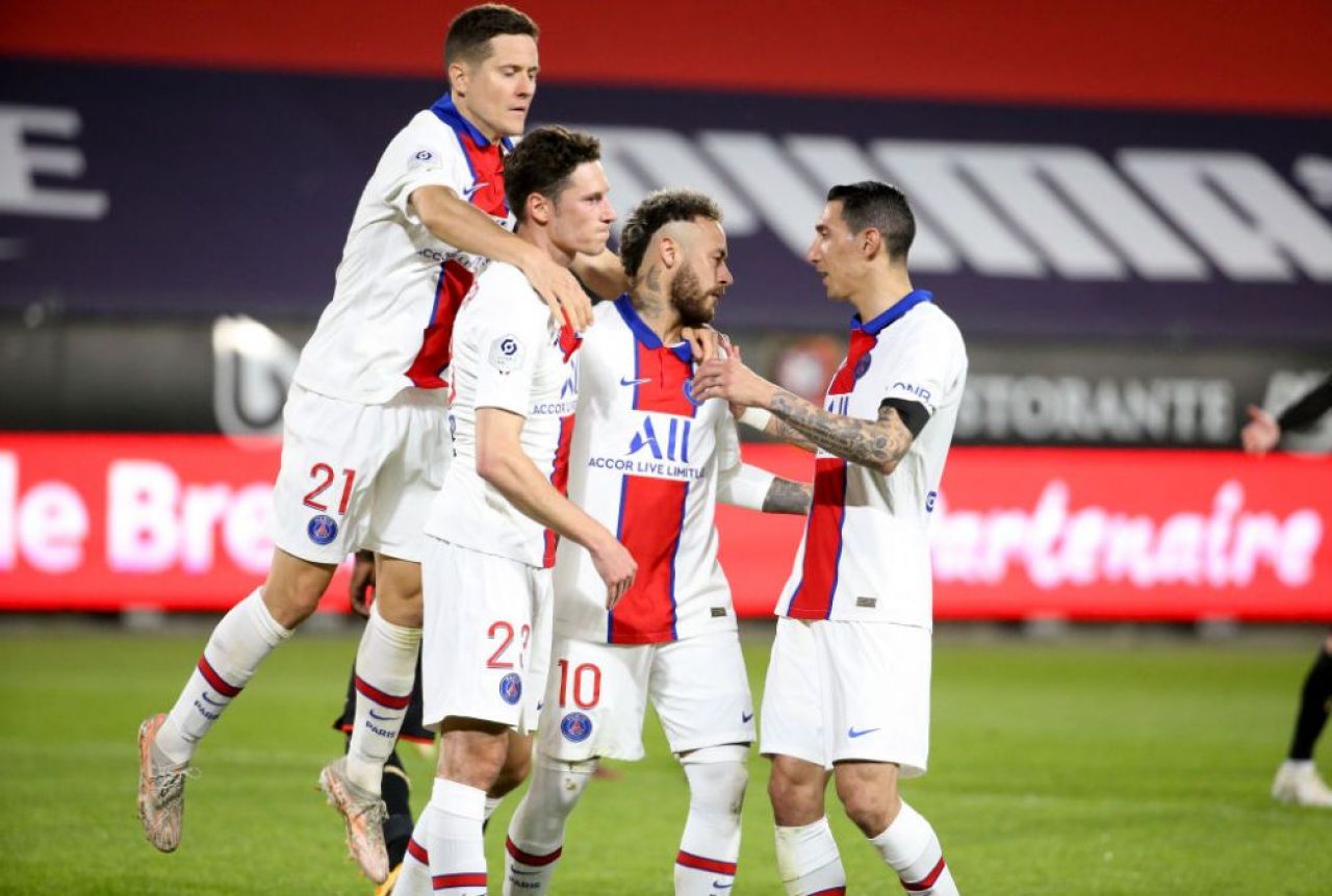 Lovitura uriasa pentru milionarii Parisului! PSG, la un centimetru distanta de dezastru total: Lille e gata sa-i ia titlul_2