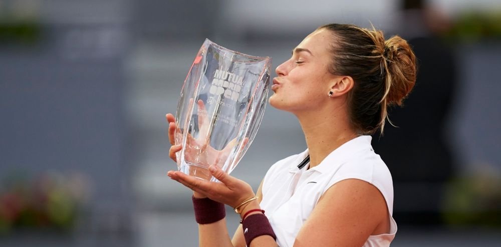 Mai greu pe zgura in 2021 pentru Simona Halep. Aryna Sabalenka este noua jucatoare care domina WTA-ul: Acum nu imi mai e frica, inainte ma gandeam ca zgura nu e de mine.
