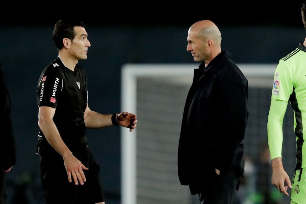 Zidane, scos din sarite de arbitru! Acuze dure dupa egalul care o tine pe Real pe locul 2_4