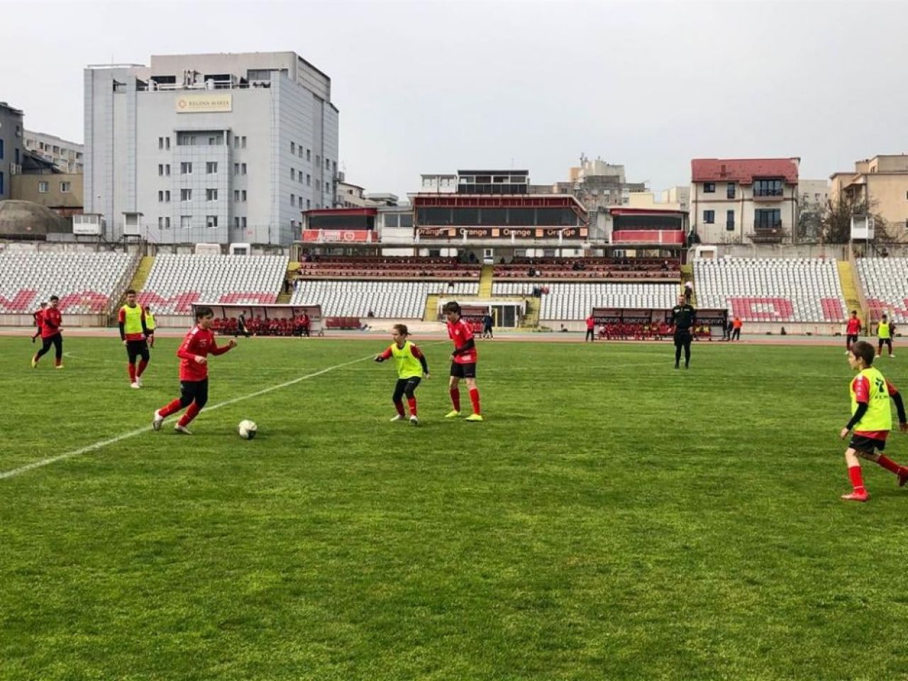 In timp ce FC Dinamo e finantata de fani, CS Dinamo a inaugurat a patra academie din ultimul an!_13