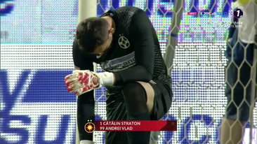 Inca o problema pentru FCSB?! Vlad a fost schimbat de Petrea la pauza meciului cu Clinceni_7