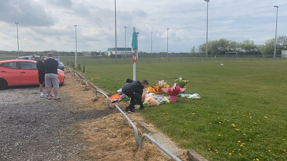 Tragedie in lumea fotbalului! Un baietel de doar 9 ani, ucis de fulger in timp ce se afla pe teren! Imagini emotionante cu colegii sai _3