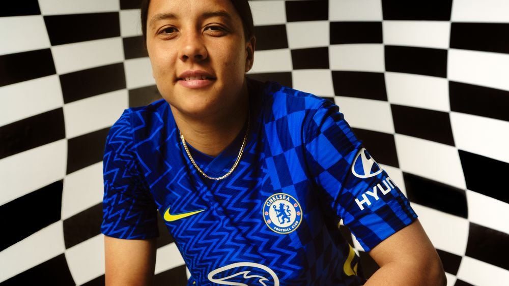 Chelsea si-a lansat noul echipament pentru sezonul 2021-2022! Tematica surprinzatoarea aleasa pentru noul tricou de joc_3