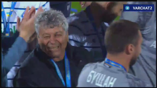 Lucescu a rupt tot in Ucraina! Imagini fantastice dupa ce a luat si Cupa cu Dinamo Kiev: a fost aruncat in aer de jucatori! Scene fantastice_17