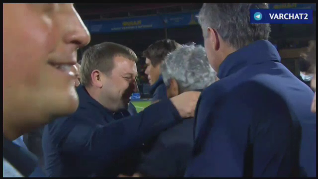 Lucescu a rupt tot in Ucraina! Imagini fantastice dupa ce a luat si Cupa cu Dinamo Kiev: a fost aruncat in aer de jucatori! Scene fantastice_28