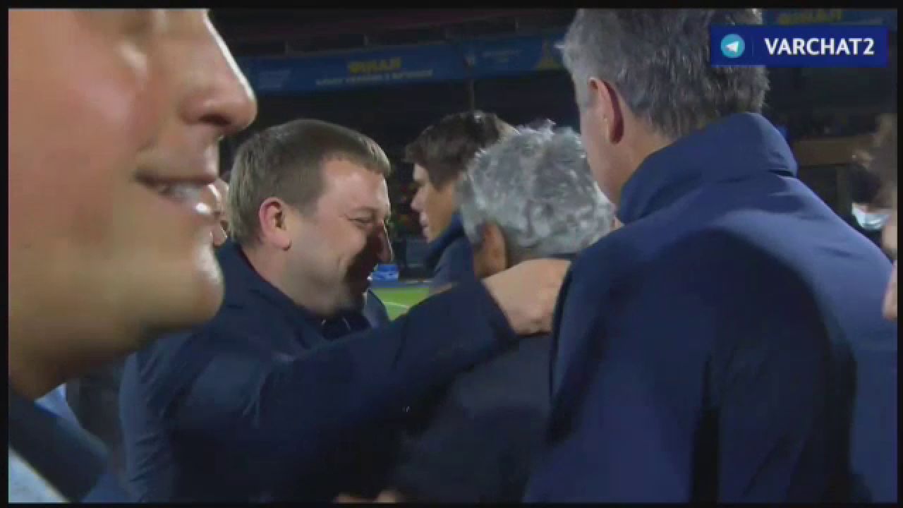 Lucescu a rupt tot in Ucraina! Imagini fantastice dupa ce a luat si Cupa cu Dinamo Kiev: a fost aruncat in aer de jucatori! Scene fantastice_28