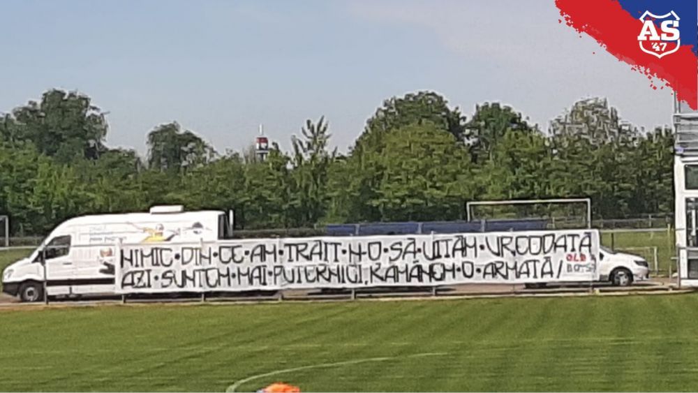 Nebunie in Ghencea! Suporterii Stelei au luat cu asalt stadionul pentru barajul cu Mostistea Ulmu! Jucatorii s-au bucurat cu ei _4