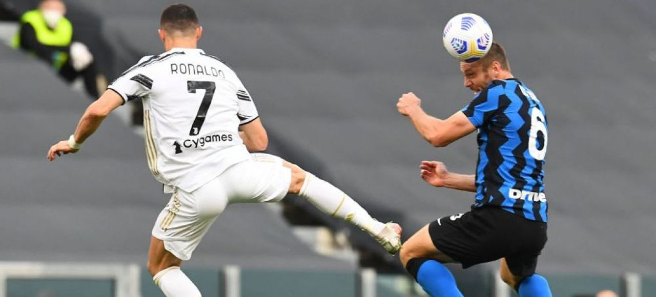 Uluitor! Arbitraj ca-n Liga 1 la Juventus - Inter. Ronaldo si Juve au castigat un derby dement cu Inter, 3-2! Radu n-a prins niciun minut_1