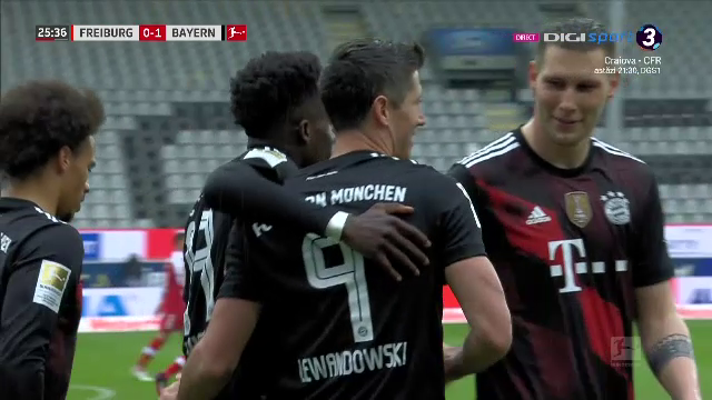 Asa ceva nu s-a mai intamplat in timpul unui meci de fotbal! Ce au facut jucatorii lui Bayern dupa ce Lewandowski a egalat recordul uluitor al lui Gerd Muller_5