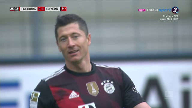 Asa ceva nu s-a mai intamplat in timpul unui meci de fotbal! Ce au facut jucatorii lui Bayern dupa ce Lewandowski a egalat recordul uluitor al lui Gerd Muller_7