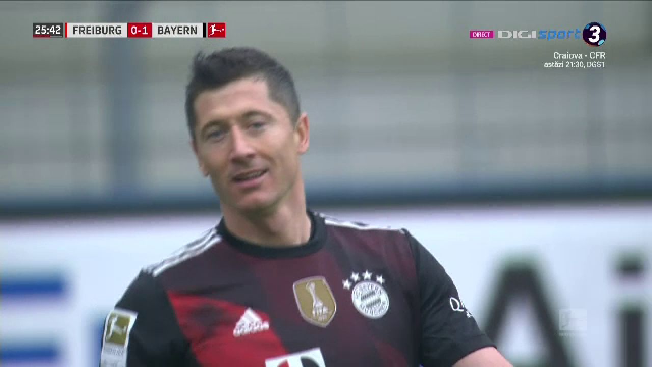 Asa ceva nu s-a mai intamplat in timpul unui meci de fotbal! Ce au facut jucatorii lui Bayern dupa ce Lewandowski a egalat recordul uluitor al lui Gerd Muller_7