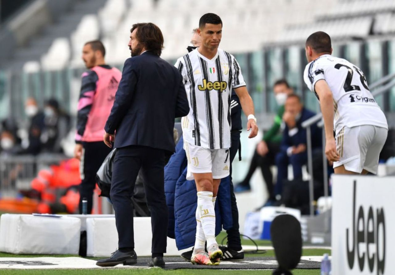 Reactia lui Ronaldo cand a fost schimbat in meciul cu Inter dupa ce s-a scris ca vestiarul lui Juve este impotriva lui! Ce a facut portughezul_5