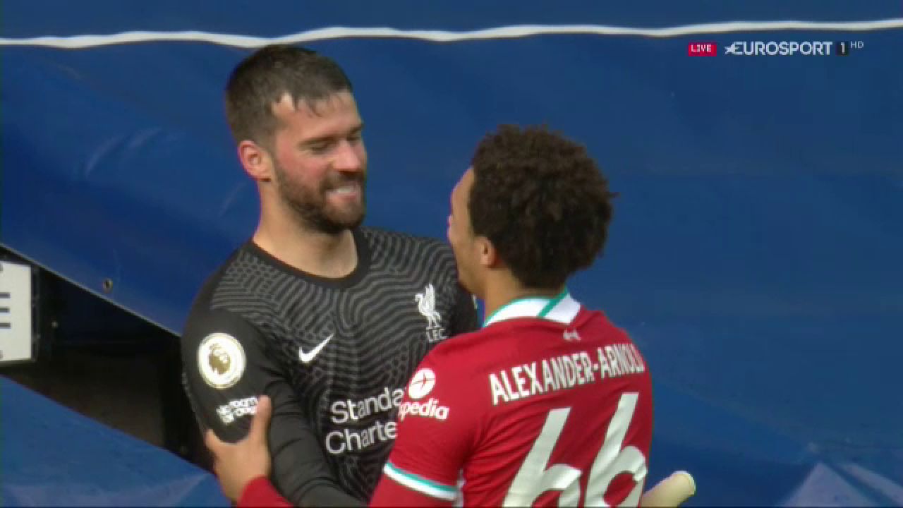 COLOSAL! Alisson a urcat in careu in minutul 95 si a dat un gol FABULOS pentru Liverpool! S-a pus in genunchi si a inceput sa planga_1