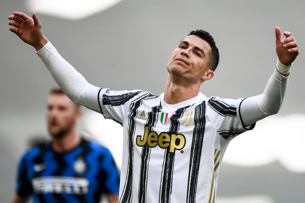 Sunt imaginile momentului in fotbalul mondial! Cum a fost surprins Ronaldo in miez de noapte! Detaliul care poate trada plecarea de la Juventus_4