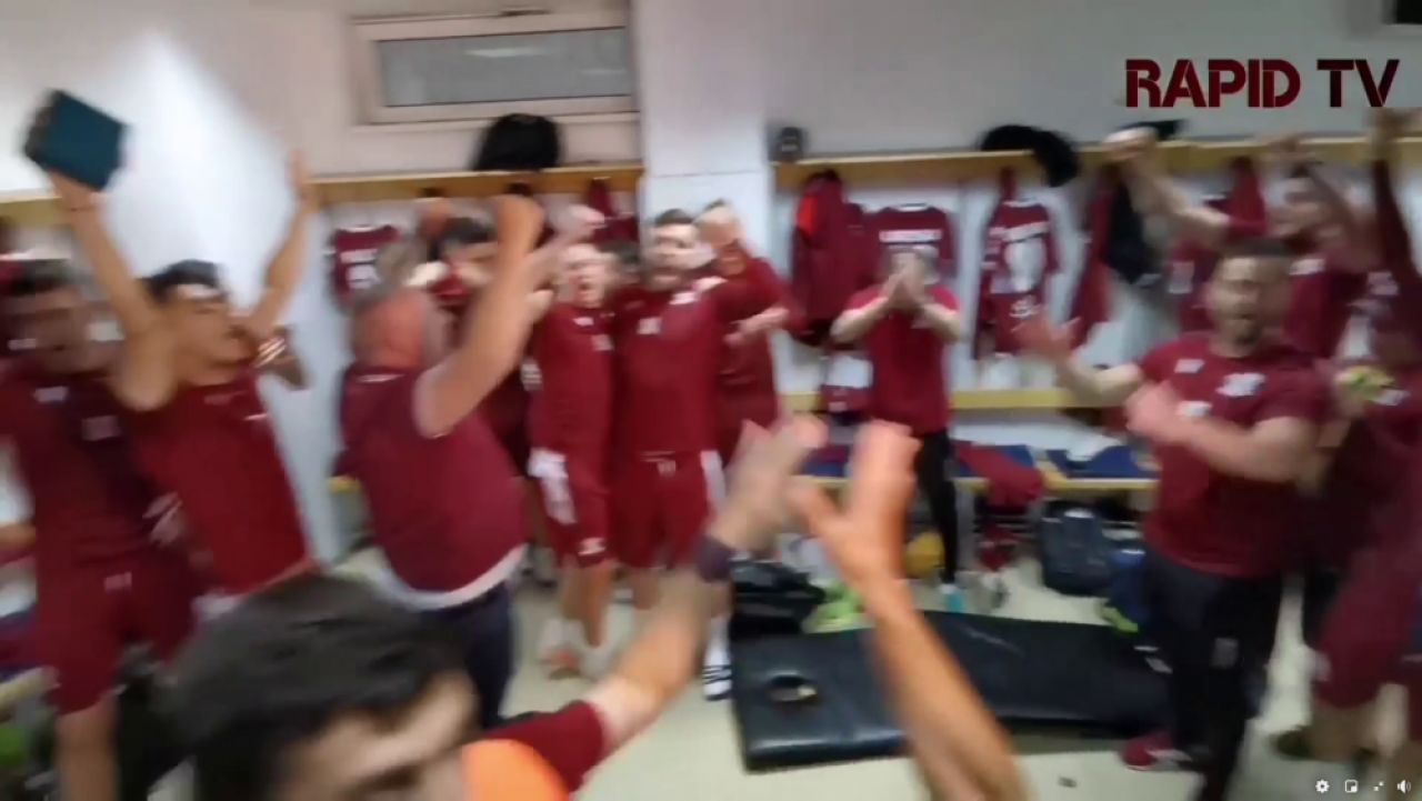 'Poetul' Iosif pe modul TURBO! Imagini fantastice dupa promovarea Rapidului. A scos burtica in fata si a inceput sa urle: ce a urmat in vestiar :)_1
