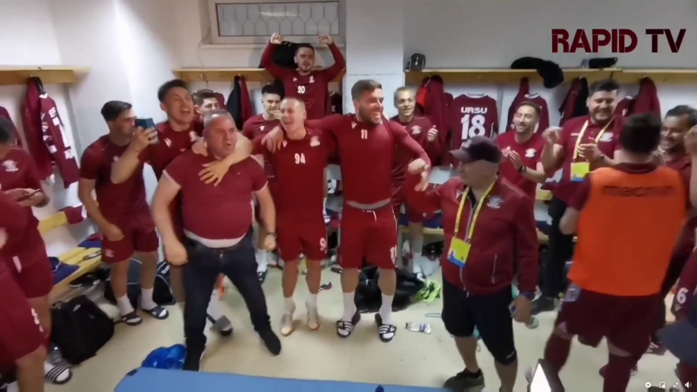 'Poetul' Iosif pe modul TURBO! Imagini fantastice dupa promovarea Rapidului. A scos burtica in fata si a inceput sa urle: ce a urmat in vestiar :)_9
