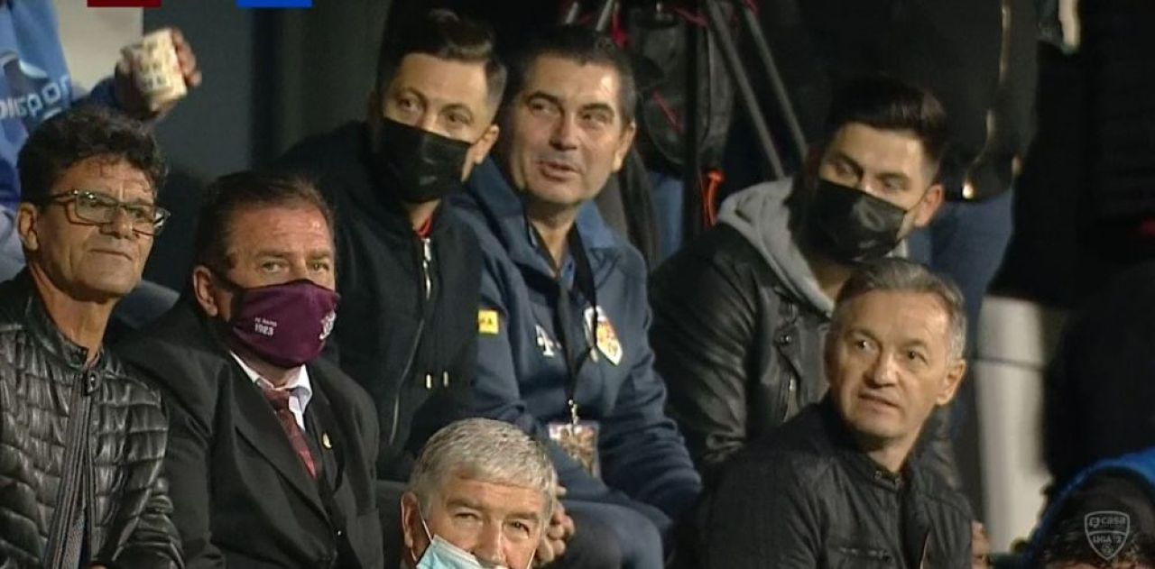 Portile ni se deschid! Tribuna plina la meciul Rapidului, om langa om! Mircea si Razvan Lucescu, alaturi de giulesteni. Peste 1000 de suporteri in spatele portii_8