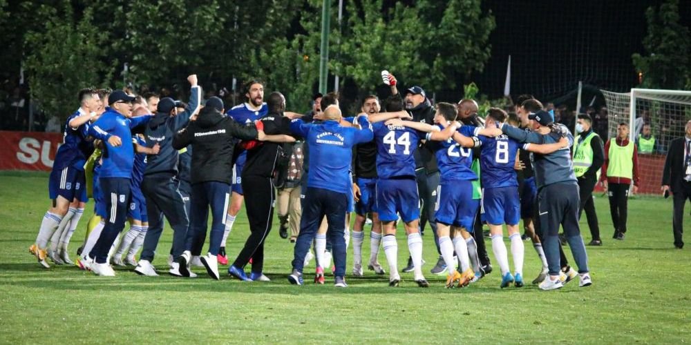 Trica ar urma sa fie dat afara de Craiova dupa ce a promovat in Liga 1! A fost deja contactat Edi Iordanescu. Reactia lui Mititelu Jr._2